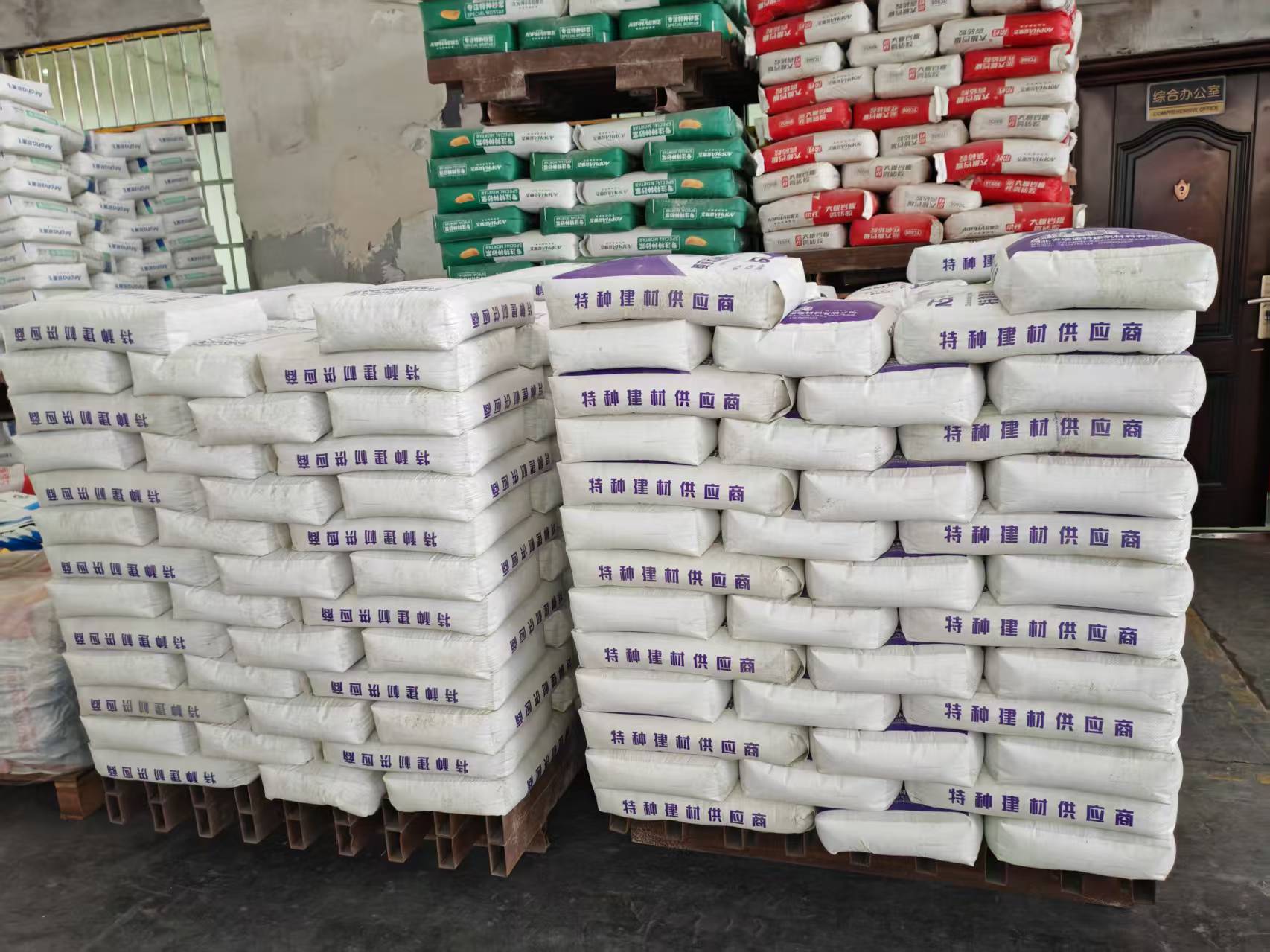 翁牛特拱顶带模注浆料